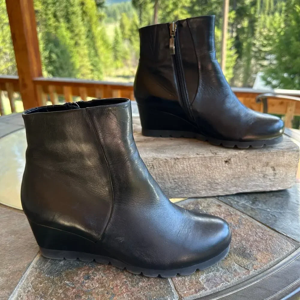 Spring Step RAVEL Black Leather Wedge Ankle Boots SZ 38 SOFT Lined Comfort Shoe